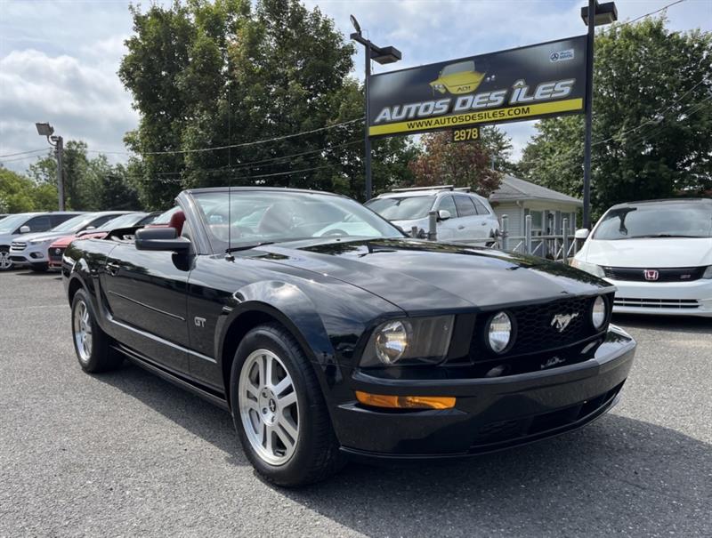 Ford Mustang GT CONVERTIBLE Premium V8 4.6L 2006